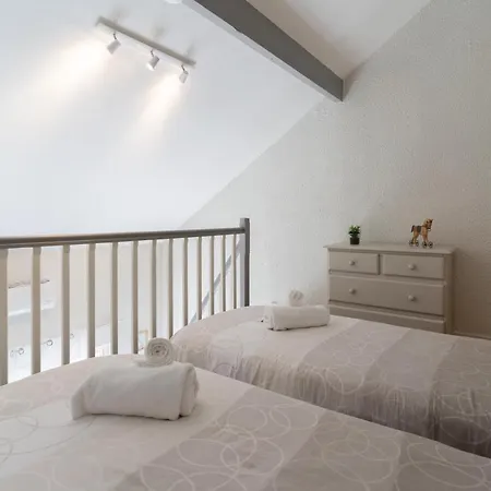 Les Croma Apartmanhotel 3*