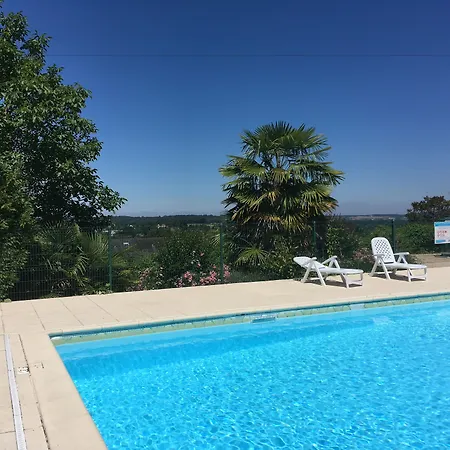 Les Croma Apartmanhotel 3*